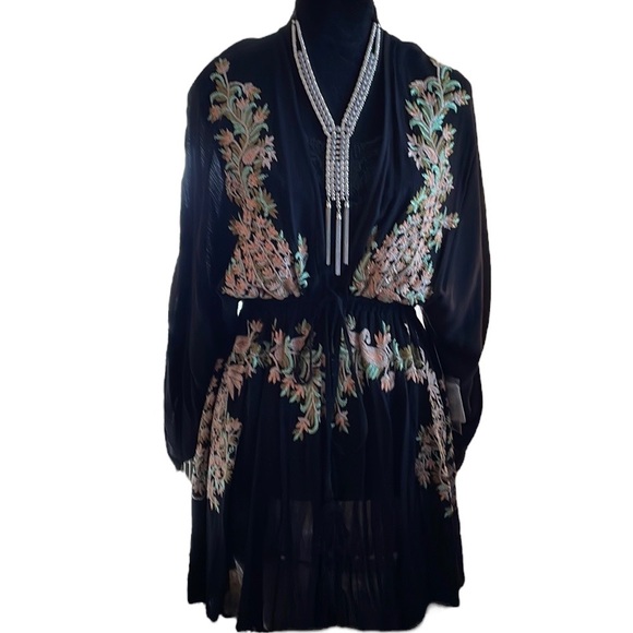 Free People NWT BLACK DRESS - Picture 2 of 8